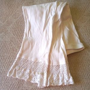 Crochet Hemmed White Naartje Leggings